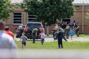 SB. At least 4 dead, 10 injured after mass shooting at child…